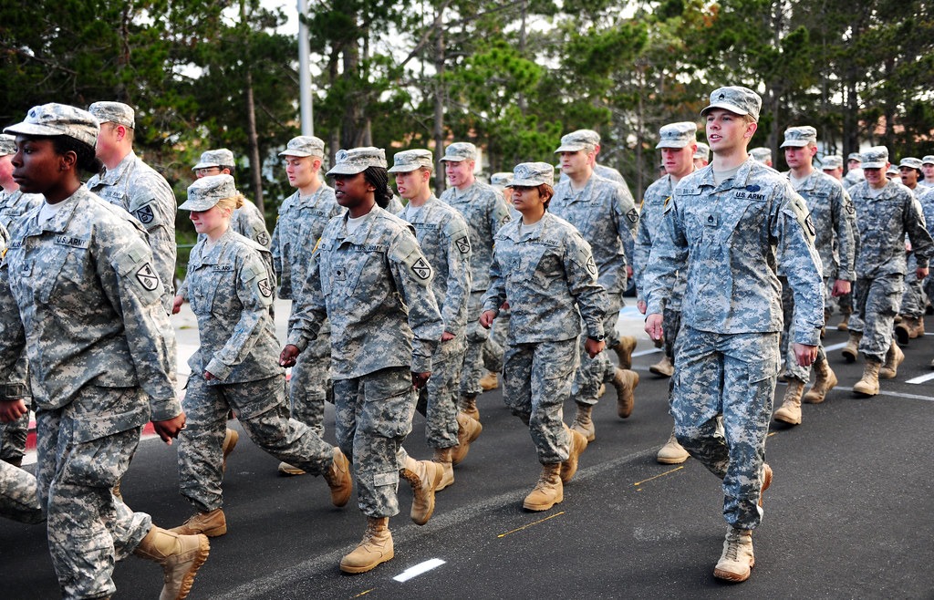 AI Outperforms Humans Under Pressure in Military Intelligence Analysis