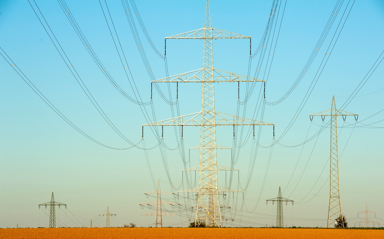 Extreme Weather Threatens 30% Spike in Energy Demand by 2050—Are Grids Ready?